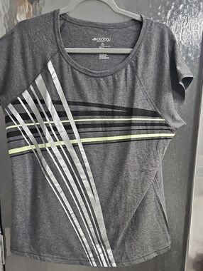 Ideology Gray Short-Sleeve Athletic Tee with Striped Accent